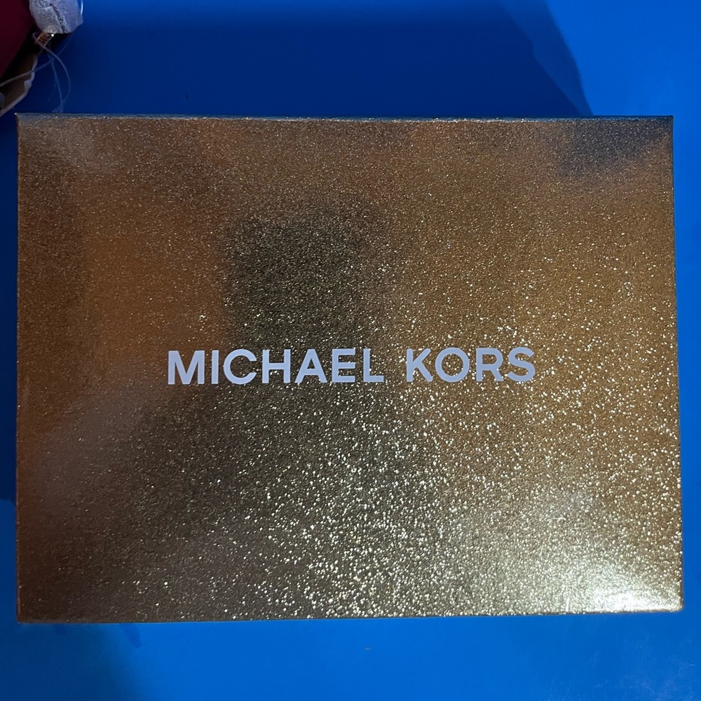 Red Micheal Kors Wallet   NWT